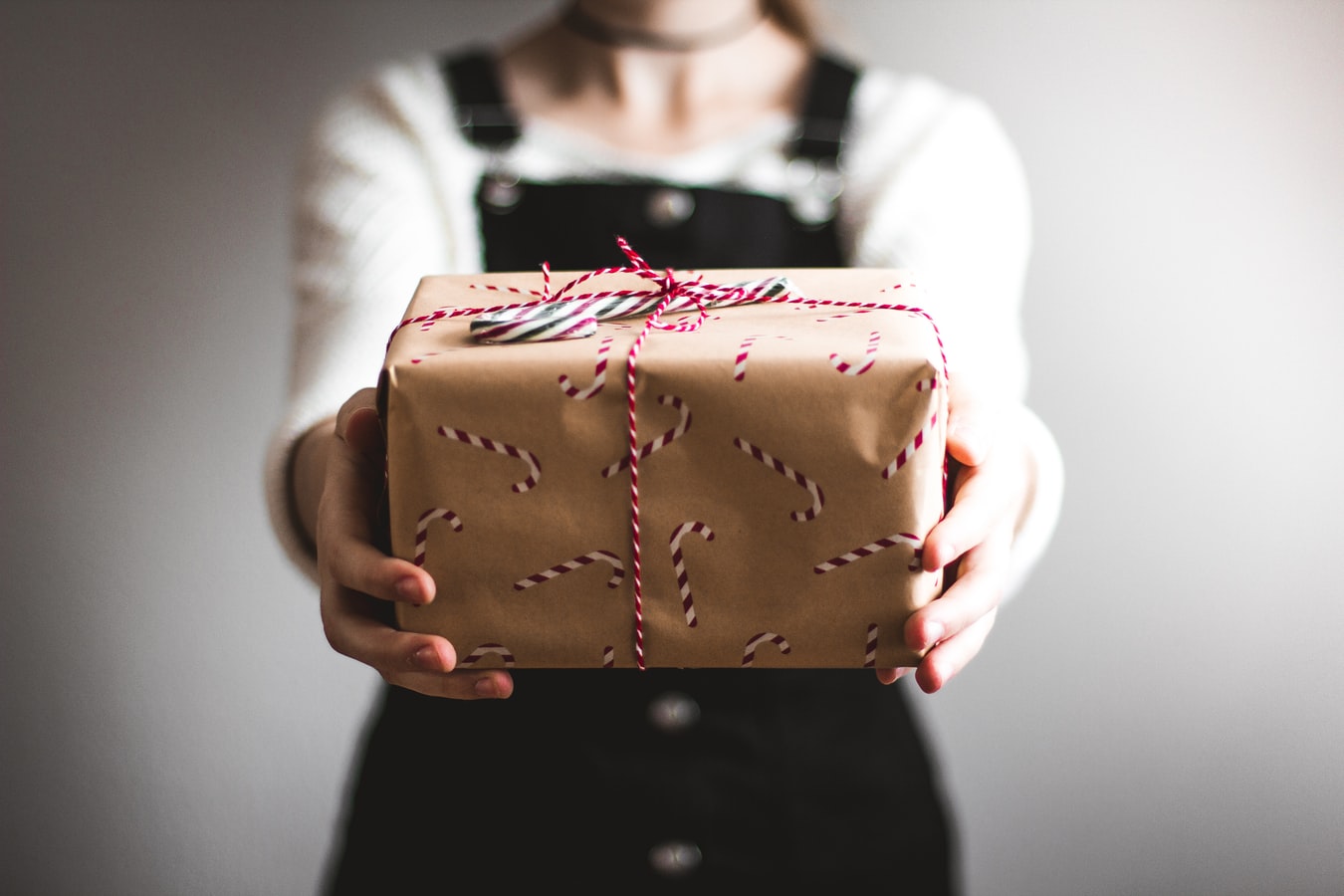 Toneelschrijver Voorkeur Gezond eten Cadeautjes geven is leuk! Maar waarom? Dit is de psychologie erachter